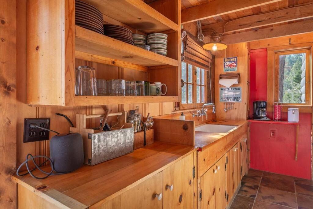 Coziest Cabin In Tahoe W Stone Fireplace Comfy Beds Close To Slopes & Lake Carnelian Bay Exteriér fotografie