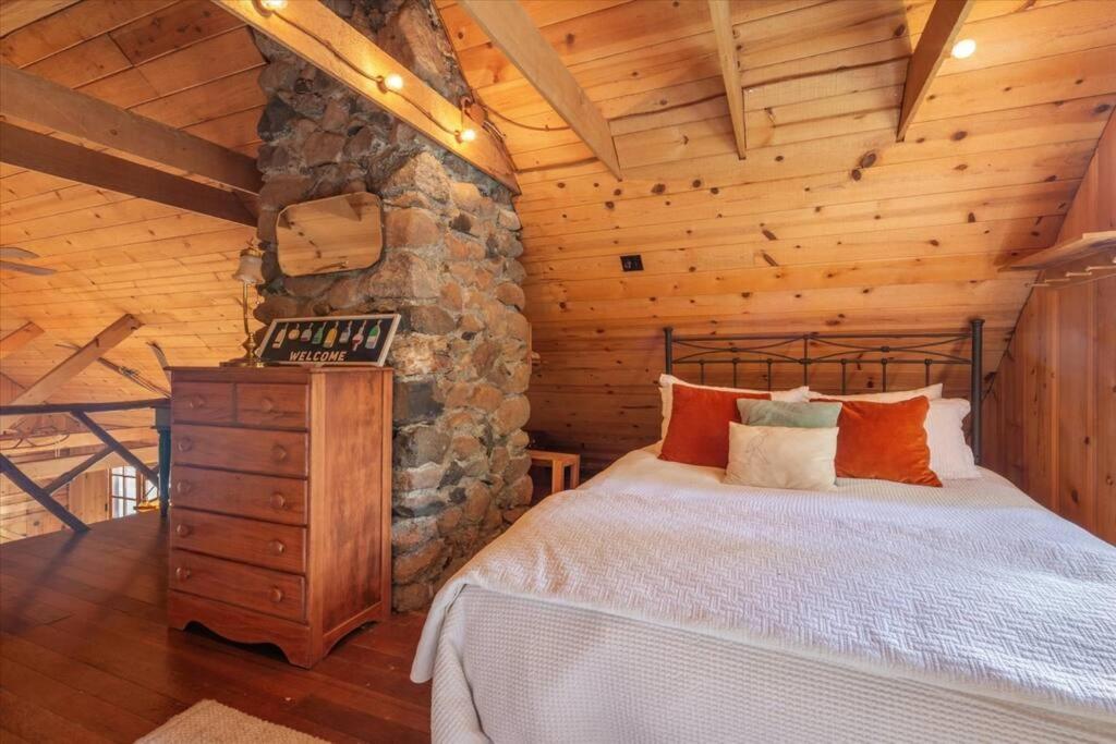 Coziest Cabin In Tahoe W Stone Fireplace Comfy Beds Close To Slopes & Lake Carnelian Bay Exteriér fotografie